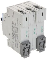 LE -403549 overcurrent switch. Typhase 40a type C Legrand - Picture 4